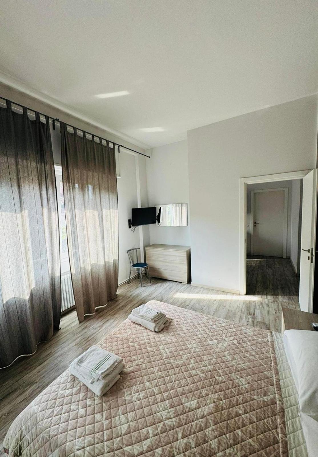 Hotel Ristorante Sbranetta Rozzano Dış mekan fotoğraf
